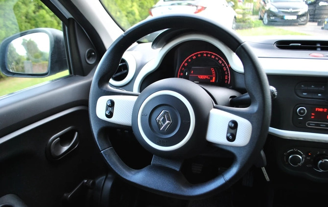 Renault Twingo cena 29555 przebieg: 43000, rok produkcji 2015 z Przedecz małe 781